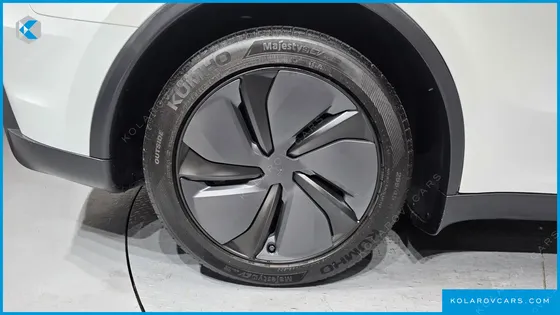 TESLA MODEL Y RWD