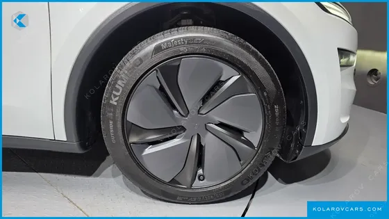TESLA MODEL Y RWD
