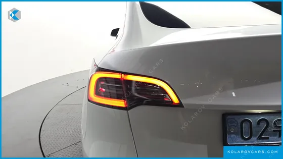 TESLA MODEL Y LONG RANGE AWD
