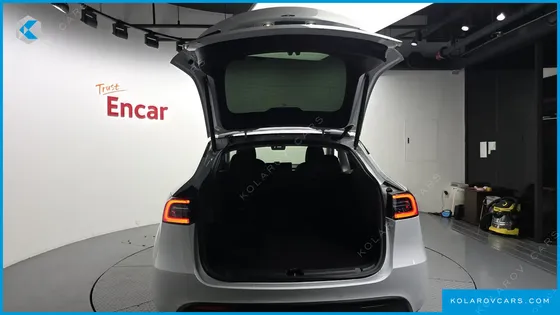 TESLA MODEL Y LONG RANGE AWD