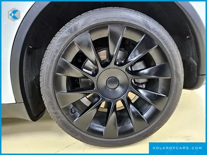 TESLA MODEL Y RWD