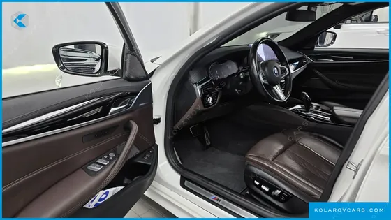BMW 5 SERIES 530E M SPORT