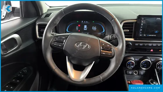 HYUNDAI VENUE 1,6 PREMIUM