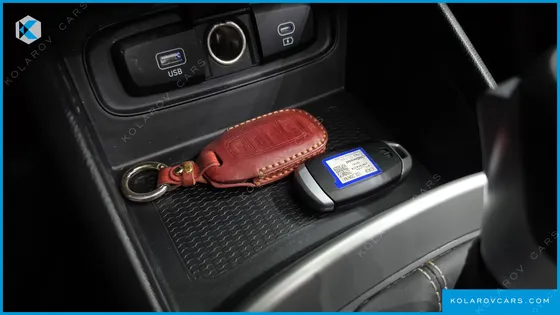 HYUNDAI VENUE 1,6 PREMIUM