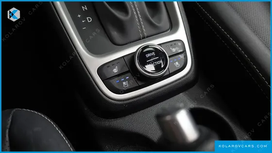 HYUNDAI VENUE 1,6 PREMIUM