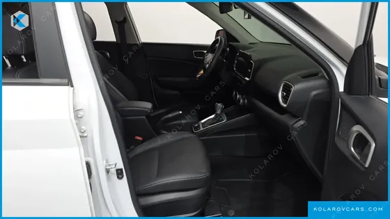 HYUNDAI VENUE 1,6 PREMIUM