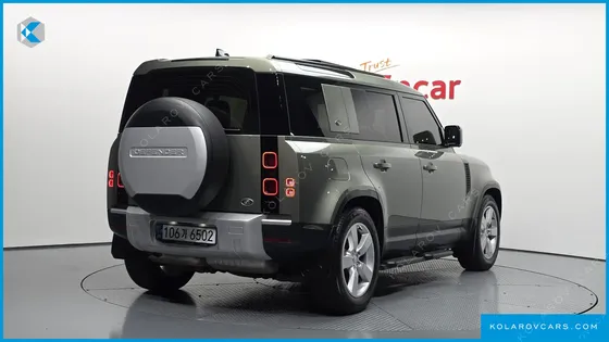 LAND ROVER DEFENDER 110 D300 HSE