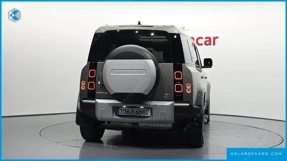 LAND ROVER DEFENDER 110 D300 HSE