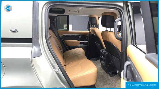 LAND ROVER DEFENDER 110 D300 HSE