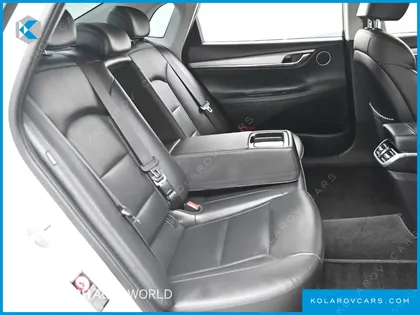 HYUNDAI GRANDEUR 3.0 LPI RENT CAR