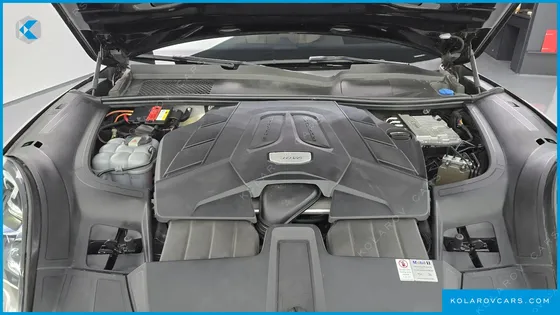 PORSCHE CAYENNE 3.0 COUPE