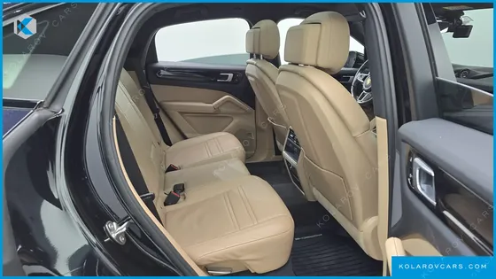 PORSCHE CAYENNE 3.0 COUPE