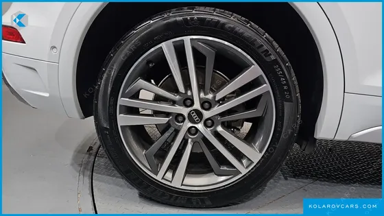 AUDI Q5 45 TFSI QUATTRO PREMIUM