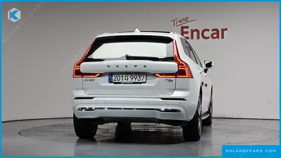 VOLVO XC60 T8 ULTRA BRIGHT