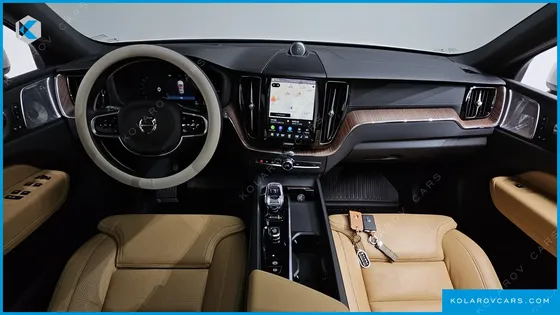 VOLVO XC60 T8 ULTRA BRIGHT