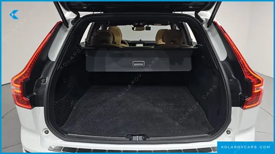 VOLVO XC60 T8 ULTRA BRIGHT