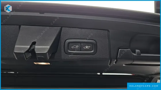 VOLVO XC60 T8 ULTRA BRIGHT