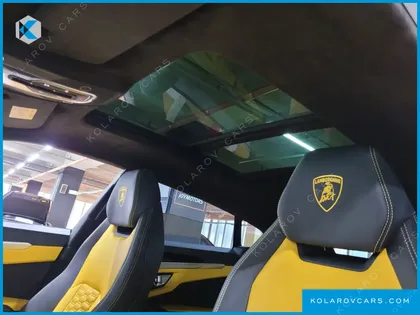 LAMBORGHINI URUS 4.0 V8