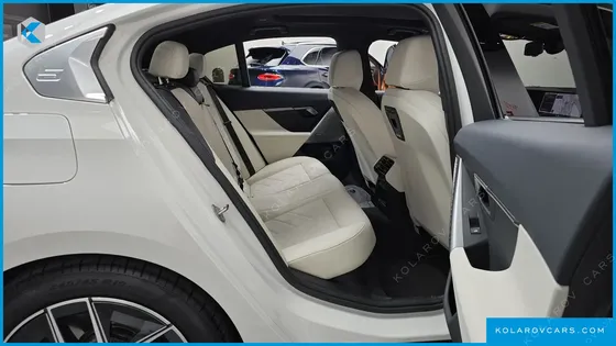 BMW 5 SERIES 523D M SPORT