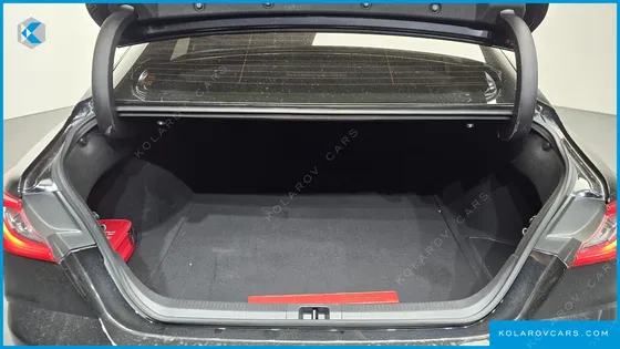 TOYOTA CAMRY 2.5 XLE HYBRID