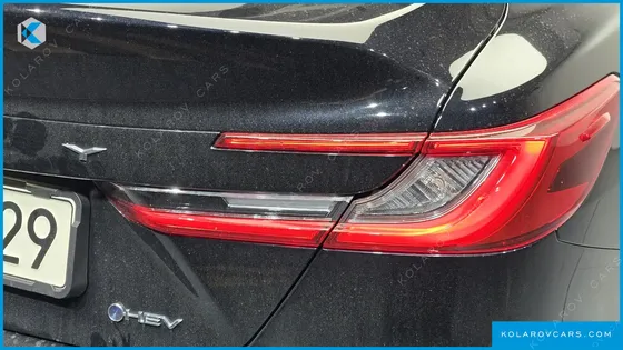 TOYOTA CAMRY 2.5 XLE HYBRID