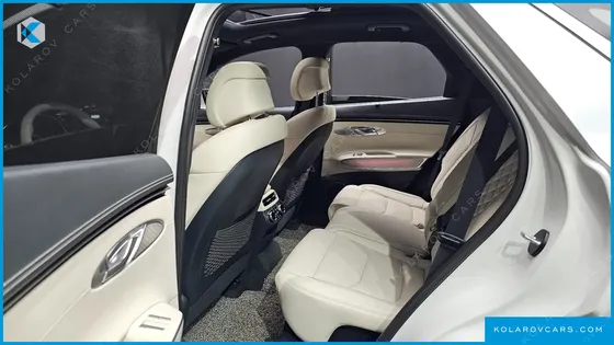GENESIS GV70 E-AWD