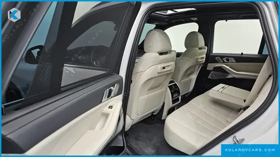 BMW X5 M50I