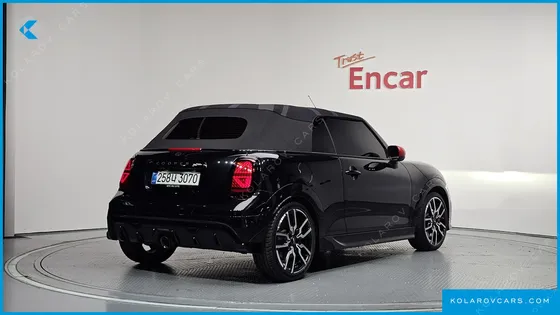 MINI COOPER CONVERTIBLE JCW