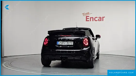 MINI COOPER CONVERTIBLE JCW