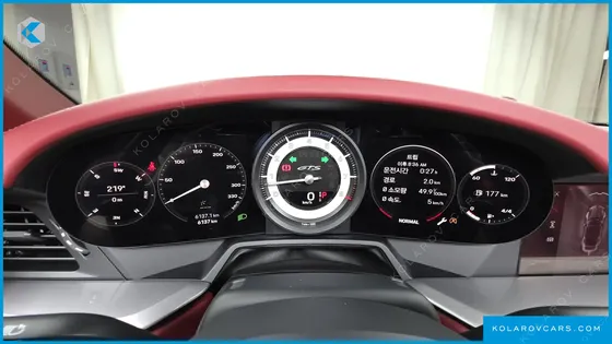 PORSCHE 911 TARGA 4 GTS