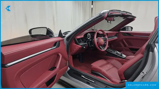 PORSCHE 911 TARGA 4 GTS