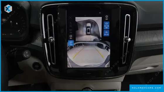 VOLVO XC40 B4 ULTIMATE BRIGHT