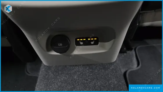 VOLVO XC40 B4 ULTIMATE BRIGHT