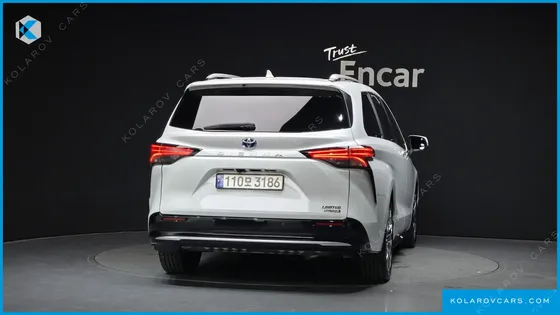 TOYOTA SIENNA 2.5 HYBRID 2WD