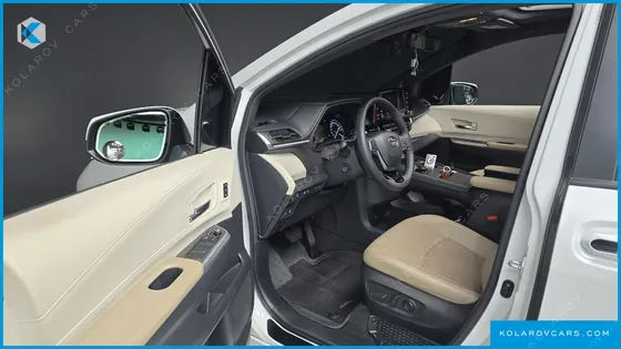 TOYOTA SIENNA 2.5 HYBRID 2WD