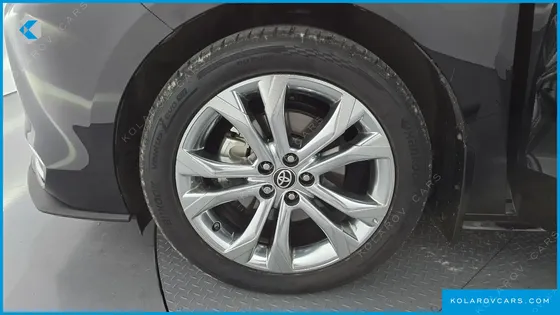 TOYOTA SIENNA 2.5 HYBRID 2WD