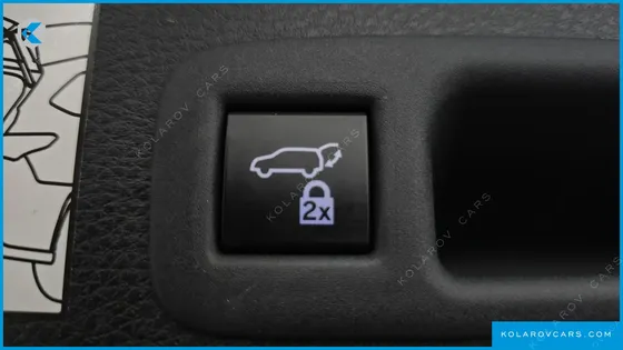 TOYOTA SIENNA 2.5 HYBRID 2WD