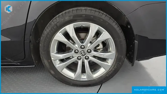TOYOTA SIENNA 2.5 HYBRID 2WD