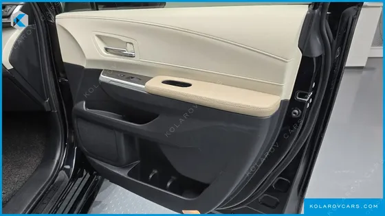 TOYOTA SIENNA 2.5 HYBRID 2WD
