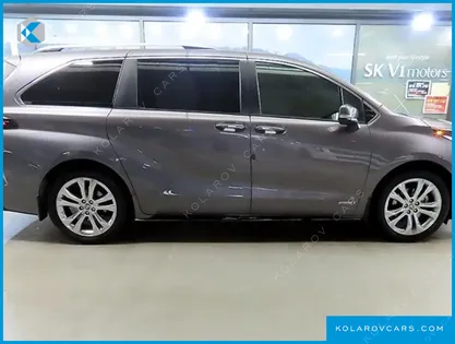 TOYOTA SIENNA 2.5 HYBRID 2WD