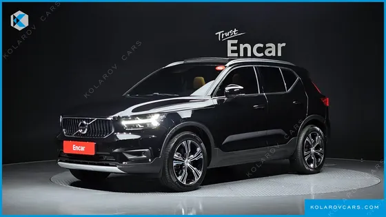 VOLVO XC40 B4 INSCRIPTION