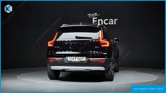 VOLVO XC40 B4 INSCRIPTION