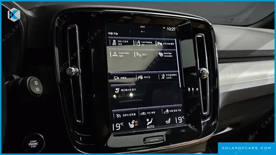 VOLVO XC40 B4 INSCRIPTION