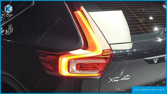 VOLVO XC40 B4 INSCRIPTION