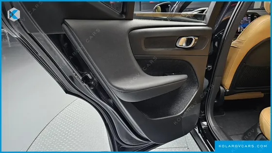 VOLVO XC40 B4 INSCRIPTION