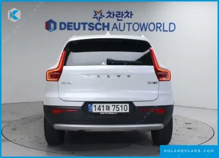 VOLVO XC40 B4 INSCRIPTION