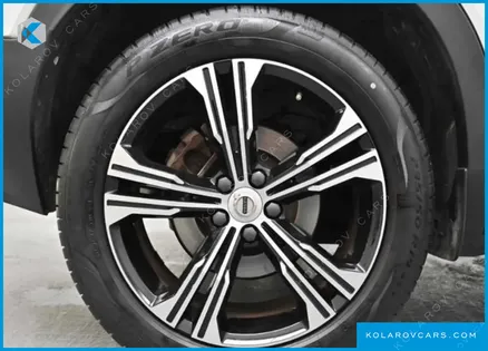 VOLVO XC40 B4 INSCRIPTION