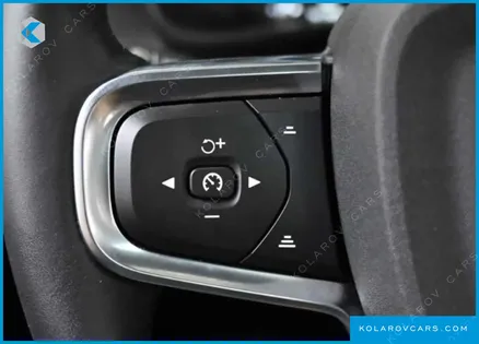 VOLVO XC40 B4 INSCRIPTION