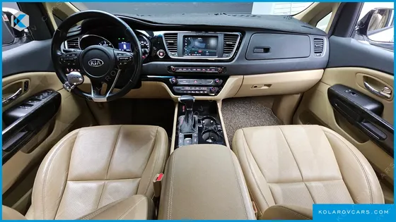 KIA CARNIVAL 9-SEATER HI-LIMOUSINE