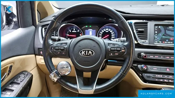 KIA CARNIVAL 9-SEATER HI-LIMOUSINE